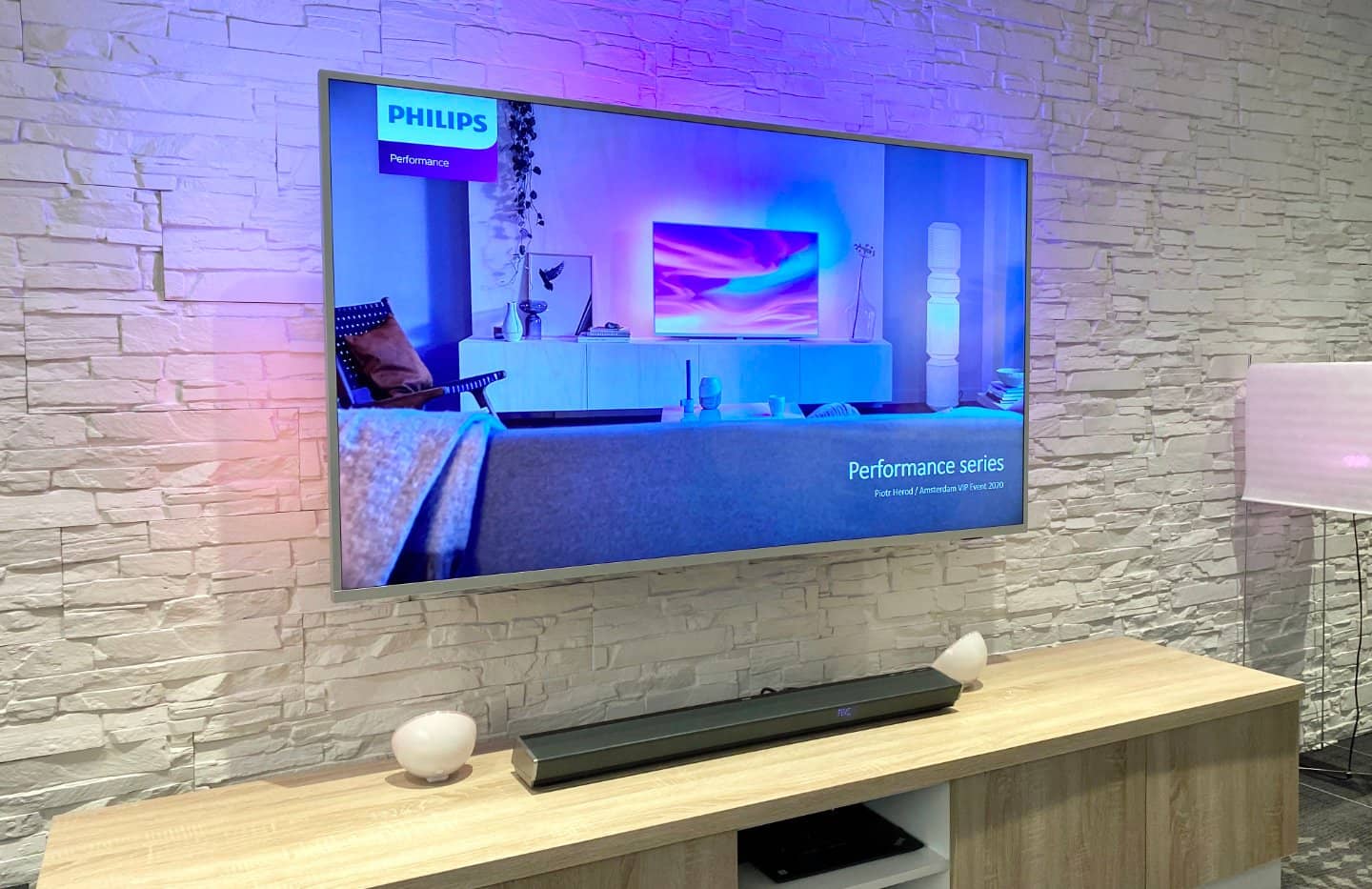 خرید تلویزیون فیلیپس PUS8505 محصول 2020 از بانه