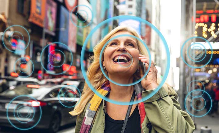 افزایش وضوح صدای دیالوگ ها در تلویزیون 65X90J با فناوری Voice Zoom 2